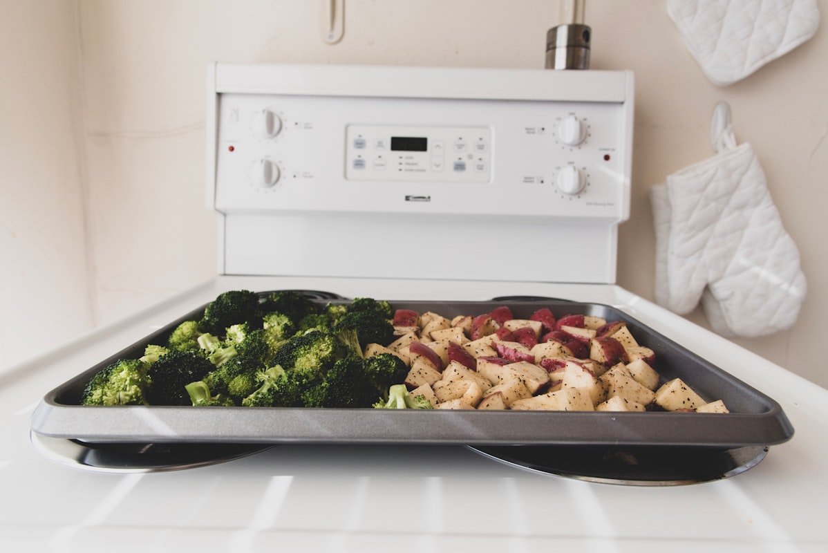 Steaming and poaching vegetables
