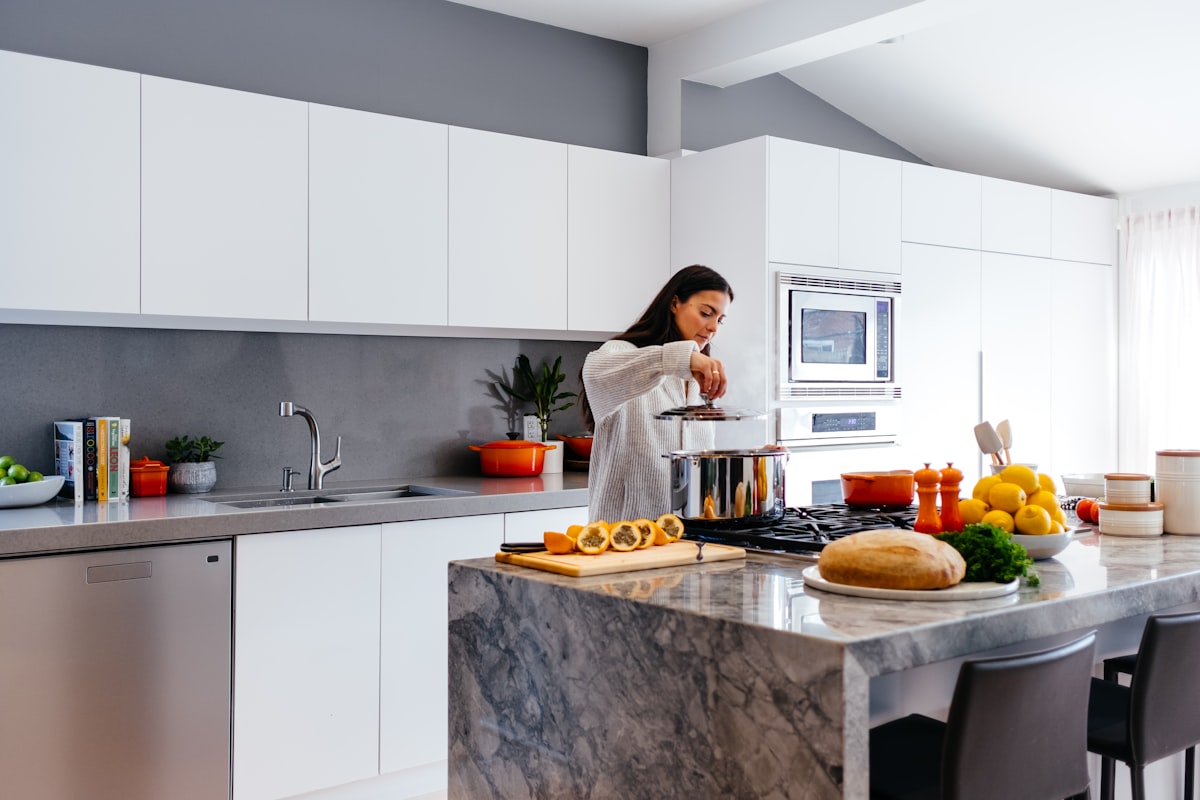 Air frying and healthy baking